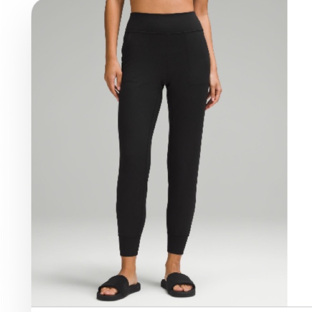 GUC lululemon 6 Align High-Rise Jogger *Full Length Black High-Waisted Joggers